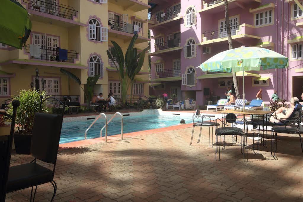 Sodders Renton Manor Hotel อาร์โปรา ภายนอก รูปภาพ